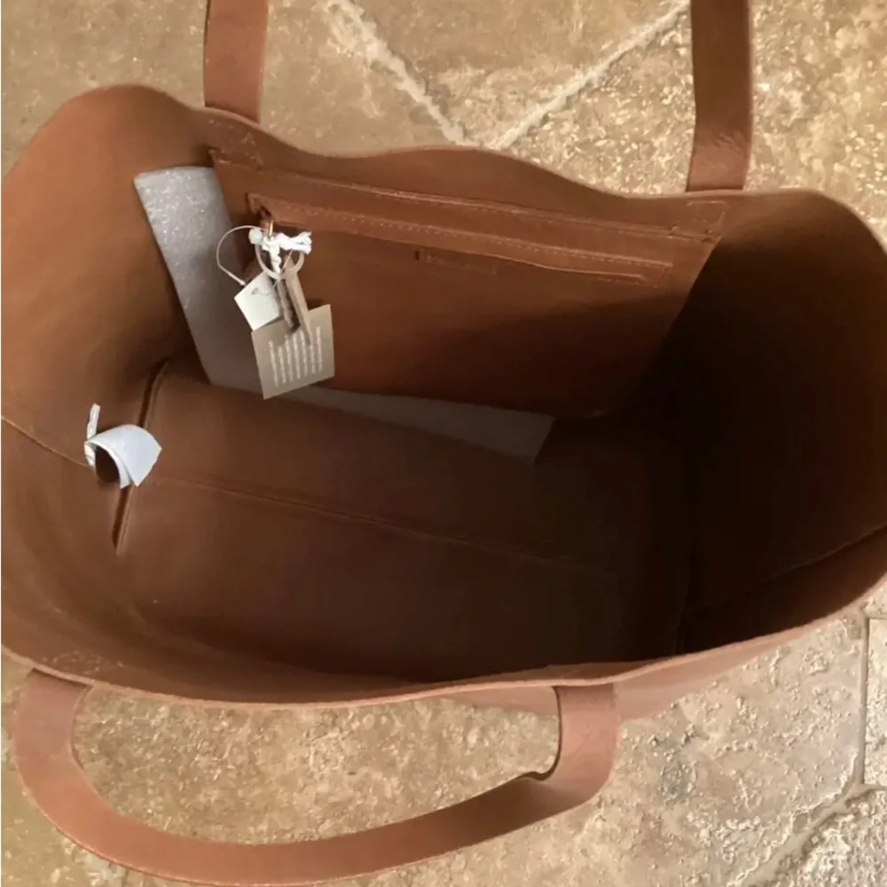 Madewell Transport Tote, Saddle, New with Tags - Picture 6 of 9